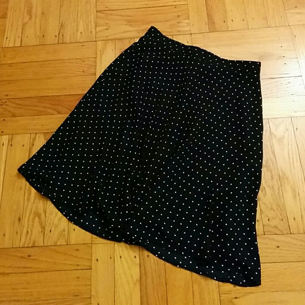 H&M navy polka dot skirt